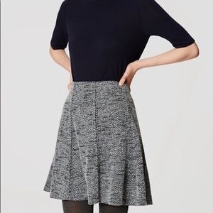 LOFT Textured White/Gray Circle Skirt